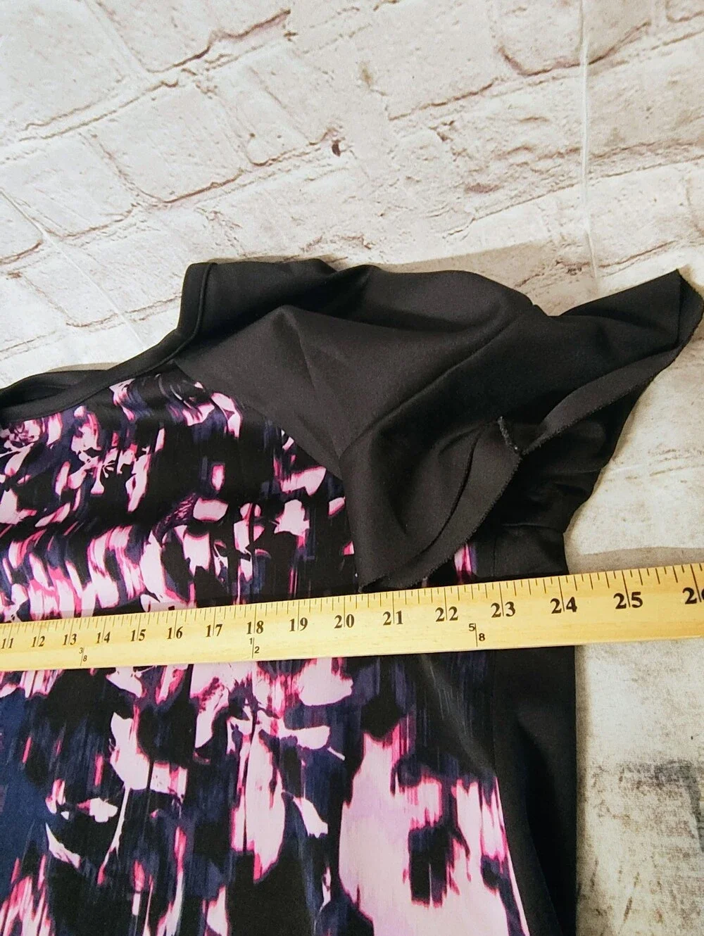 Livi Active Performance Liquid Floral Print Flutter Sleeve Top Tennis